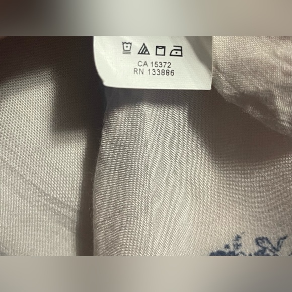 Joe Fresh Long Sleeve Button Down Floral Shirt Sz L - Picture 12 of 14